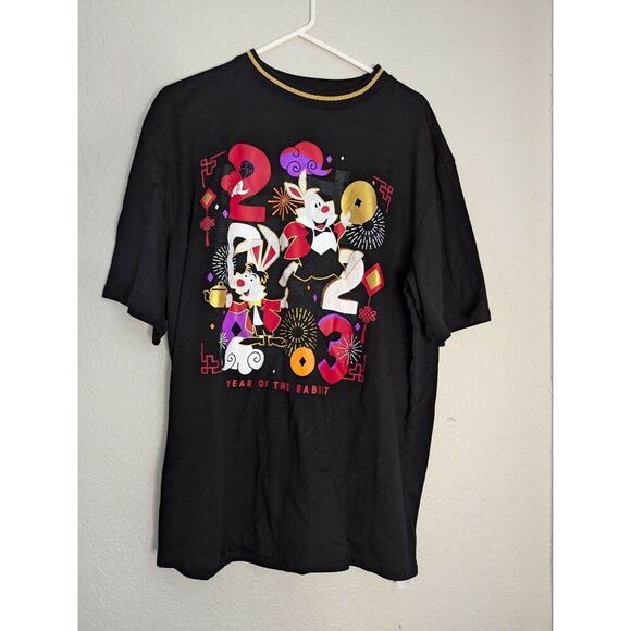 Disney White Rabbit and March Hare T-Shirt for Adults – Year of the Rabbit Sz XL - Picture 1 of 3